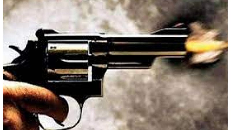 Sultanpur News: सरेआम अधिवक्ता की गोली मारकर हत्या, जांच में जुटी पुलिस