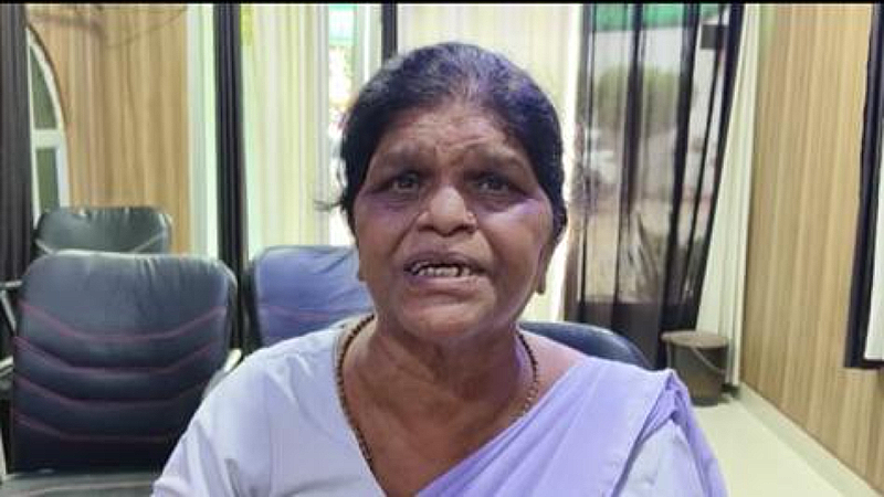 Hardoi News: वृद्ध महिला को दिखाया पुलिस का फर्जी कार्ड, दिया इस वारदात को अंजाम