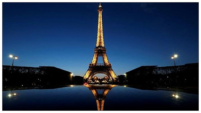 Eiffel Tower : एफिल टॉवर को बम से उड़ाने की धमकी, पुलिस ने आनन-फानन में सभी टूरिस्ट को निकाला