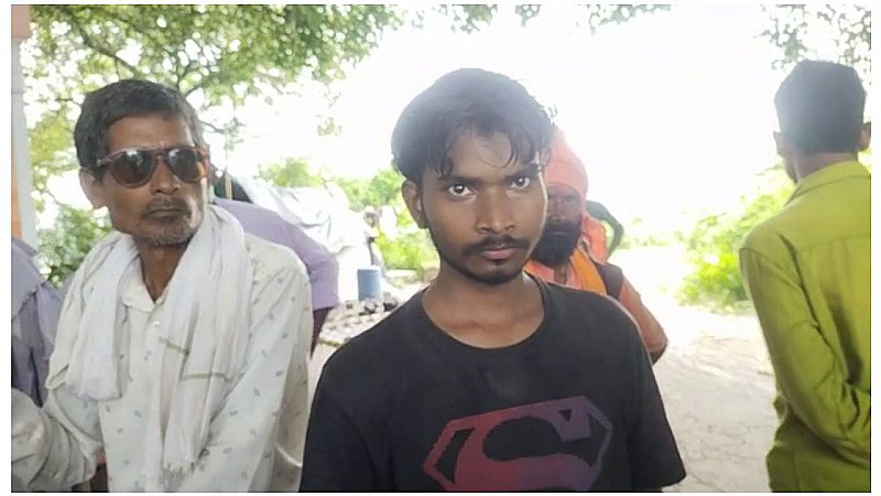 Moradabad News: बेकारी ने ली गरीब मजदूर की जान, पेंट करते समय राम गंगा ओवर ब्रिज से गिरा युवक