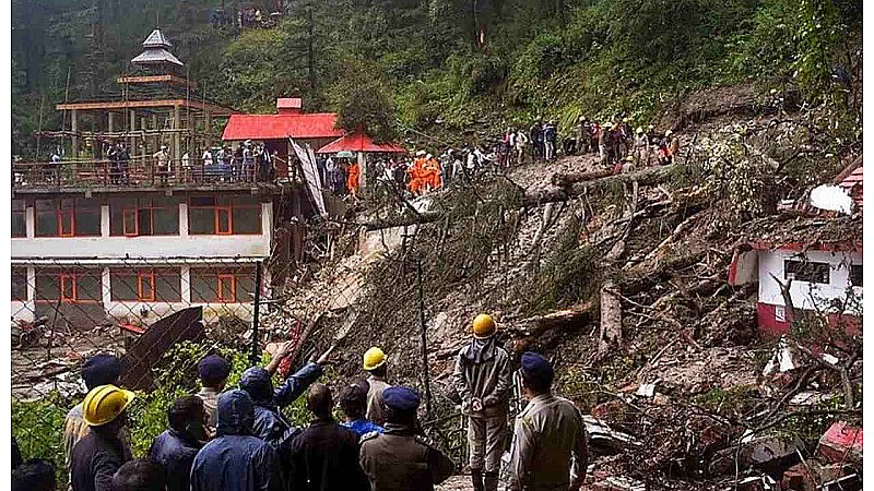 Heavy Rain In Himachal: हिमाचल प्रदेश में भारी बारिश और भूस्खलन से भीषण तबाही, 51 लोगों की मौत
