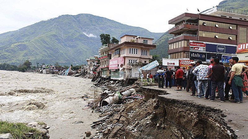 Himachal Rain Alert: हिमाचल में तबाही से मची चीख-पुकार, 52 से ज्यादा लोगों की मौत, चेतावनी जारी