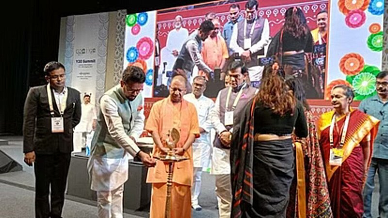 CM Yogi in Varanasi Live: वाराणसी में वाई20 सम्मेलन का सीएम योगी ने किया उद्घाटन, केंद्रीय मंत्री अनुराग ठाकुर भी मौजूद