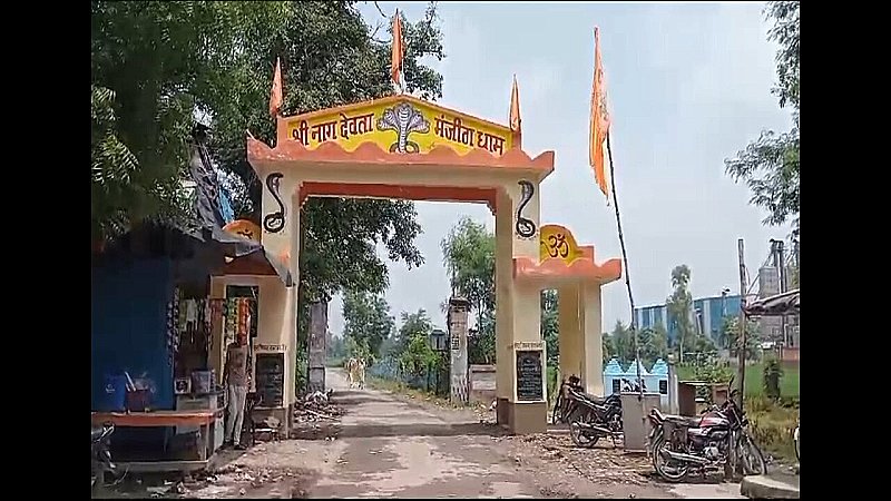 Barabanki Famous Temple: एक ऐसा अनोखा मंदिर, जहां लगती है सांपों की अदालत, नाग देवता देते हैं आदेश