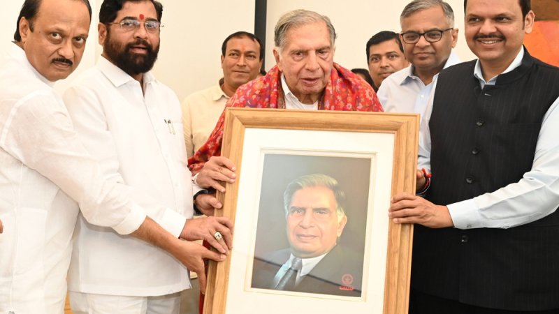 ratan tata felicitated with udyog ratna award : newstrack