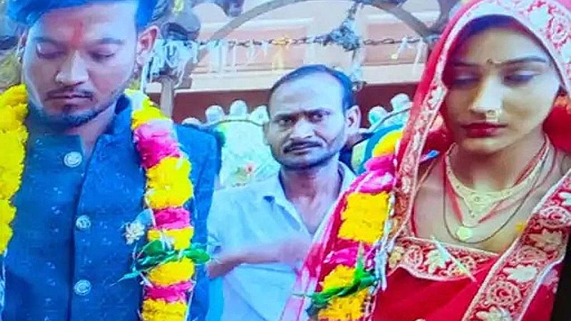 Jhansi News: नवविवाहिता ने फाँसी लगाकर दे दी जान, जानें घटना की पूरी दास्तान