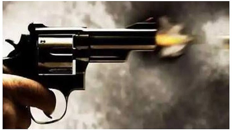 Kanpur News: कोल्ड्रिंक के विवाद में नशे में धुत युवक ने दोस्त को मारी गोली, युवक अस्पताल में भर्ती