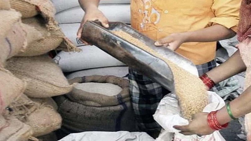 Meerut News: फ्री राशन मिलेगा, यूपी में इस तारीख तक बढ़ाया गया निःशुल्क खाद्यान्न वितरण