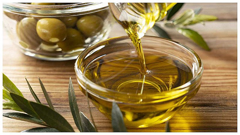 Olive Oil Benefits: जैतून का तेल है गुणों का खजाना, आपके हार्ट को रखता है स्वस्थ
