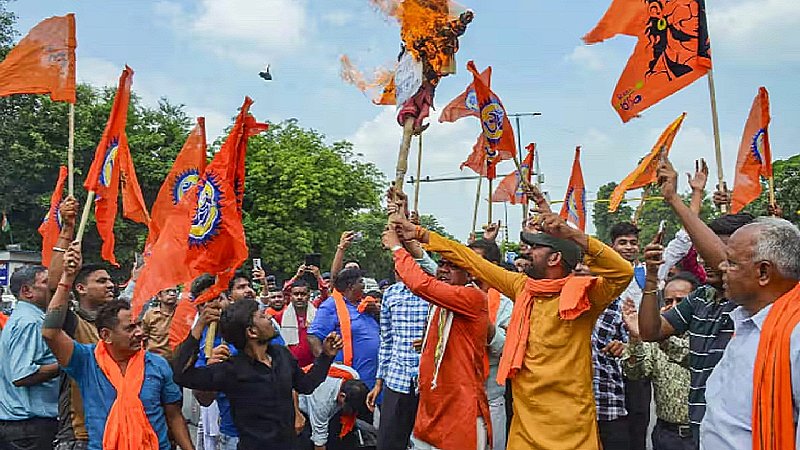 Haryana News: नूंह में फिर बैन होगा इंटरनेट! 28 अगस्त को हिंदू संगठन निकालेंगे बृजमंडल यात्रा