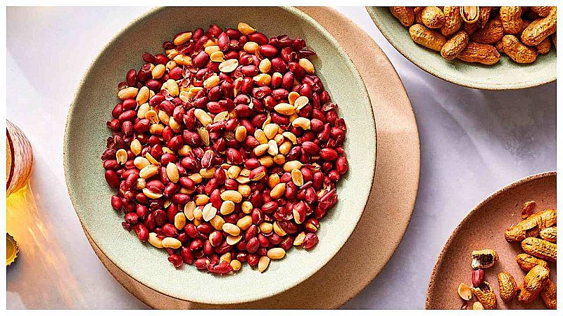 Peanuts or Moongfali Benefits: विटामिन से भरपूर मूंगफली है गुणों का खजाना, हार्ट के लिए होता है हेल्थी