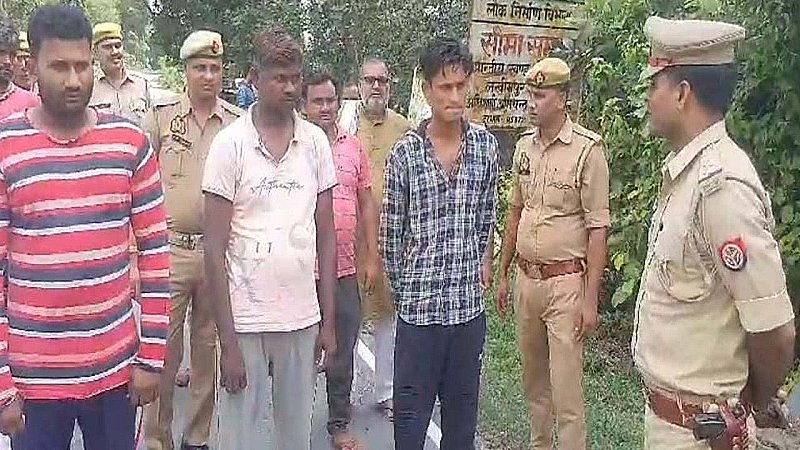 Sitapur News: गैंगरेप के आरोपितों की पुलिस ने पूरे गांव में निकाली बारात, फिर किया जिले की सीमा से बाहर, जानिए पूरा मामल