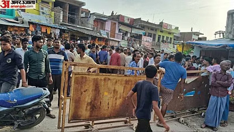 Prayagraj News: बड़ा एक्शन, SHO और दारोगा सस्पेंड, बहन के लिए मनचलों से भिड़ा भाई, आरोपियों ने पीट-पीटकर मार डाला