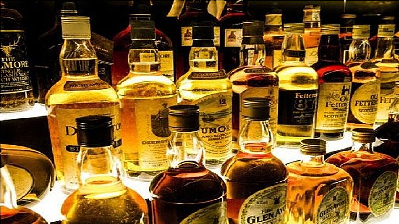 Delhi Liquor Shop Closed: शराब प्रेमियों को झटका, दिल्ली में इतने दिन बंद रहेगी लिकर शॉप
