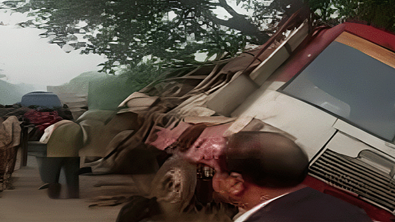 Basti Road Accident: सुबह-सुबह बस्ती में भीषण सड़क हादसा, घर में जा घुसी बस, 2 दर्जन यात्री जख्मी