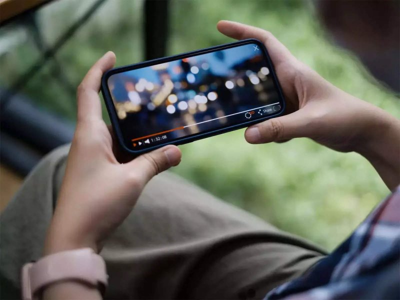 Watch live TV and OTT without internet may possible in future on phone