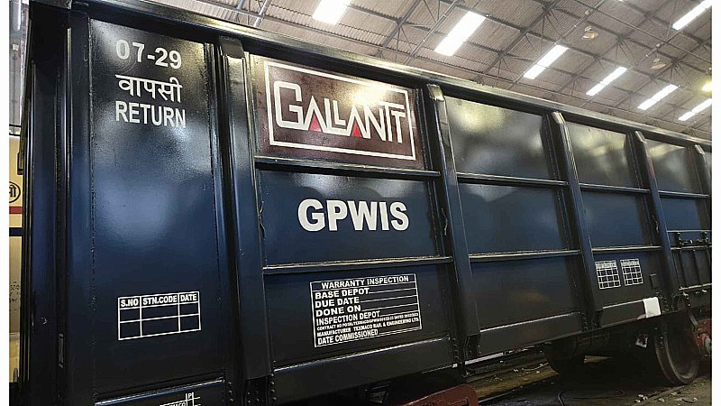 Gorakhpur News: जिस गैलेंट ग्रुप पर आयकर विभाग डाल रहा था छापा, उसने भारतीय रेल से खरीद ली दो गुड्स ट्रेन