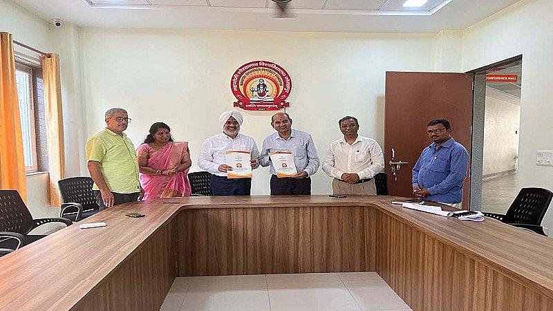 Gorakhpur News: आर्टिफिशियल इंटेलिजेंस से होगा नर्सिंग प्रशिक्षण, महायोगी गोरखनाथ विवि ने तीन कम्पनियों के साथ किया MoU