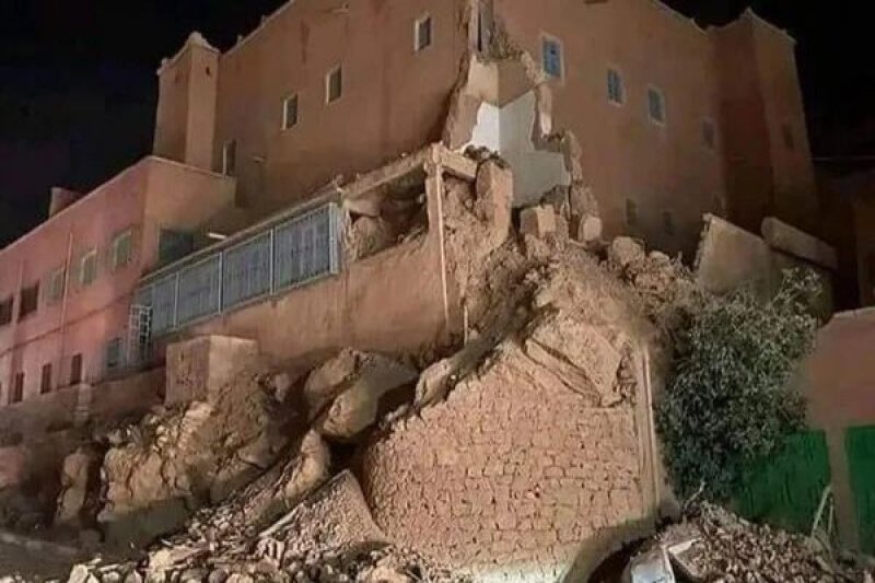 Morocco rocked by major quake, 820 killed